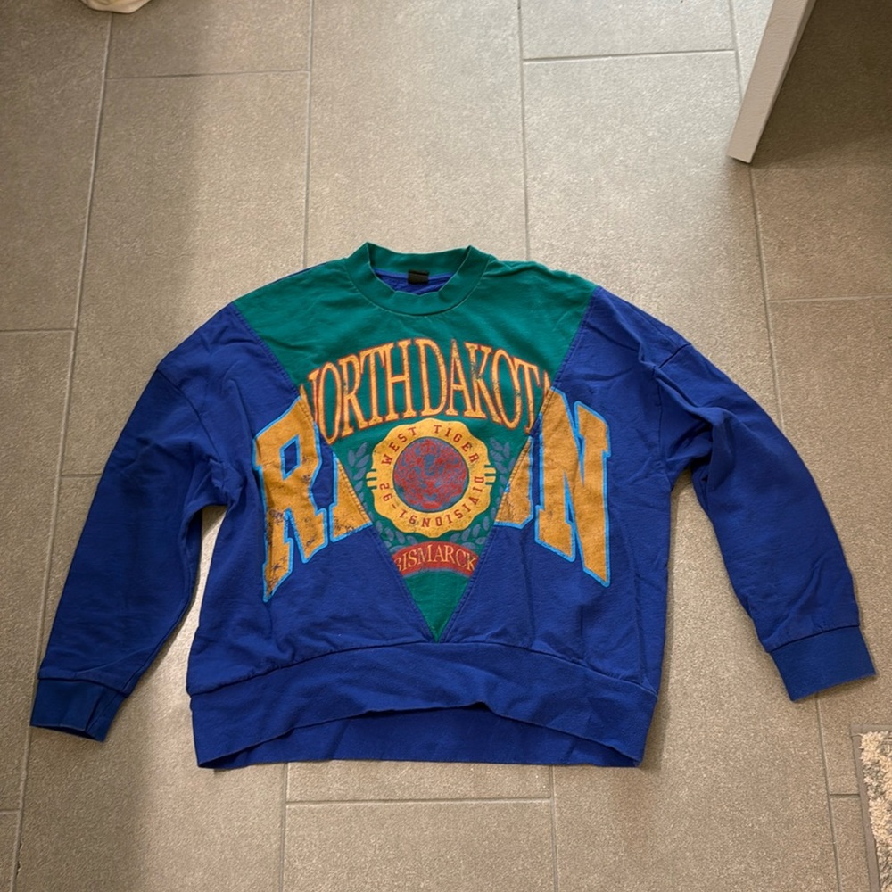 Urban Outfitters Sweatshirt